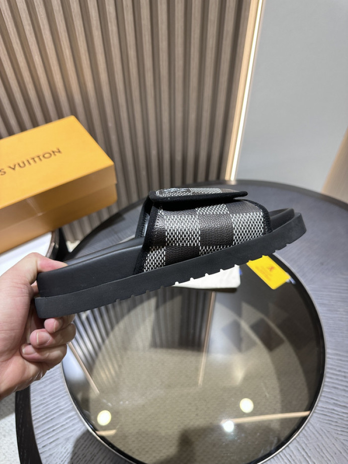 L0VT SANDAL